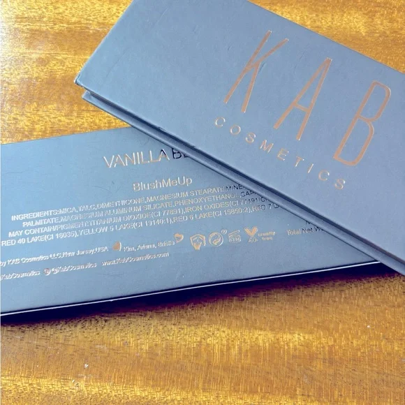 KAB Cosmetics BlushMeUp Palette - Vanilla Bean - Picture 2 of 4